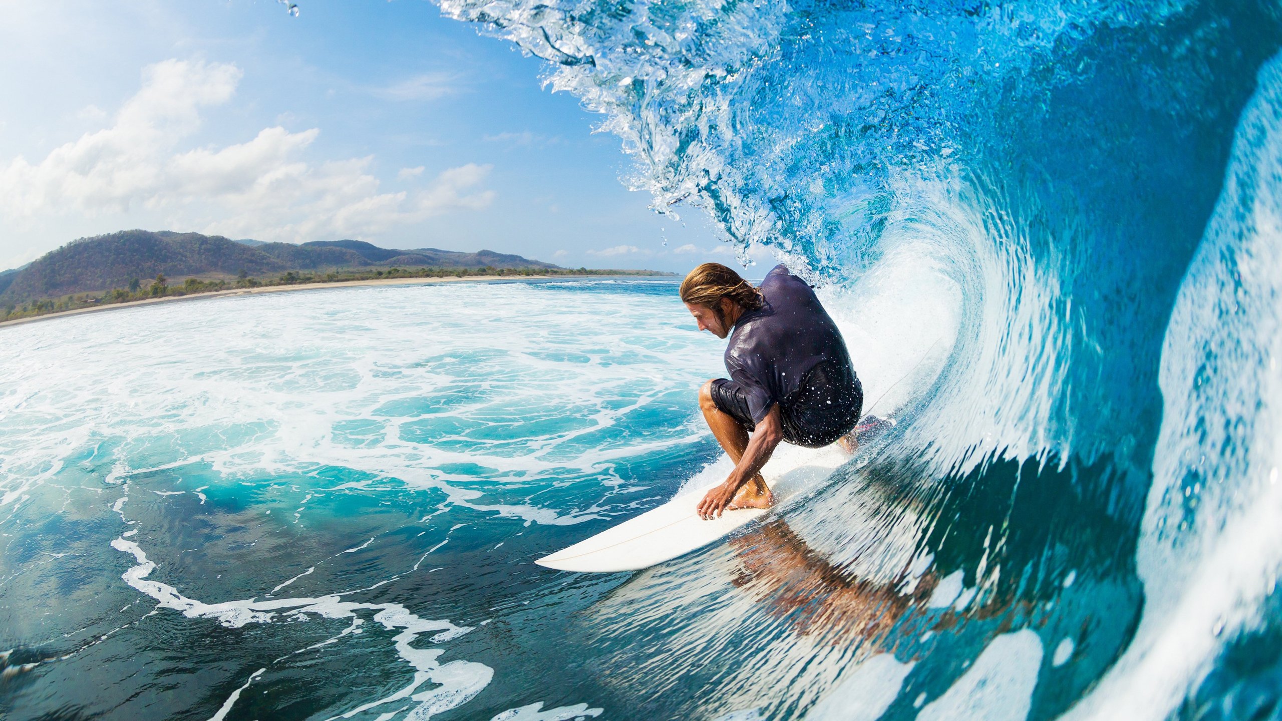 沙滩足球欢乐赛，激情和青春的碰撞，沙滩足球规则简介